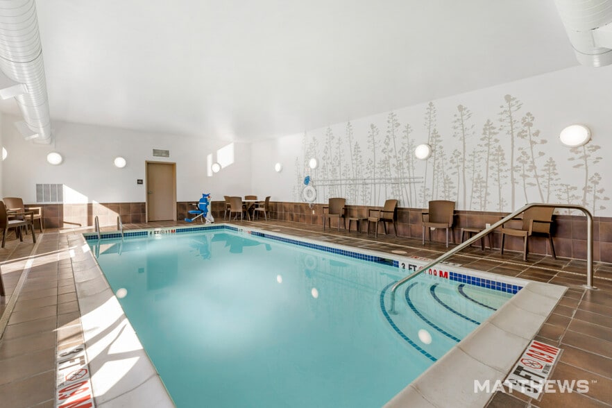 More Photos Of 13320 Ali Ghan Rd NE, Cumberland Hotel For Sale