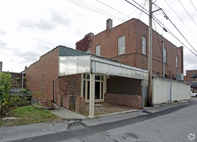 More Photos Of 101-103 E Broadway St, Lenoir City Storefront Retail Office For Lease
