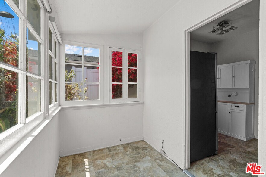 More Photos Of 1630 Franklin St, Santa Monica Multifamily For Sale