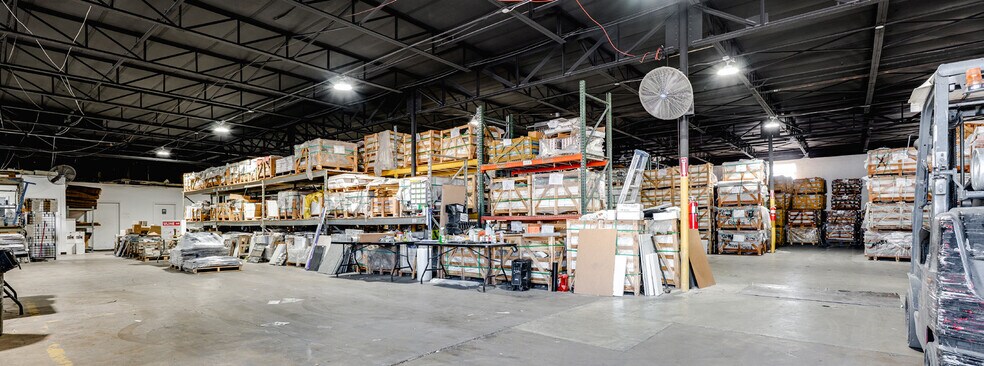 More Photos Of 8821 Directors Row, Dallas Warehouse For Sale