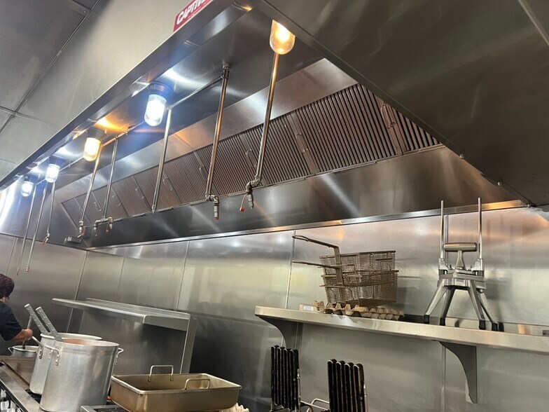 More Photos Of 820 E Santa Fe Ave, Grants Restaurant For Sale