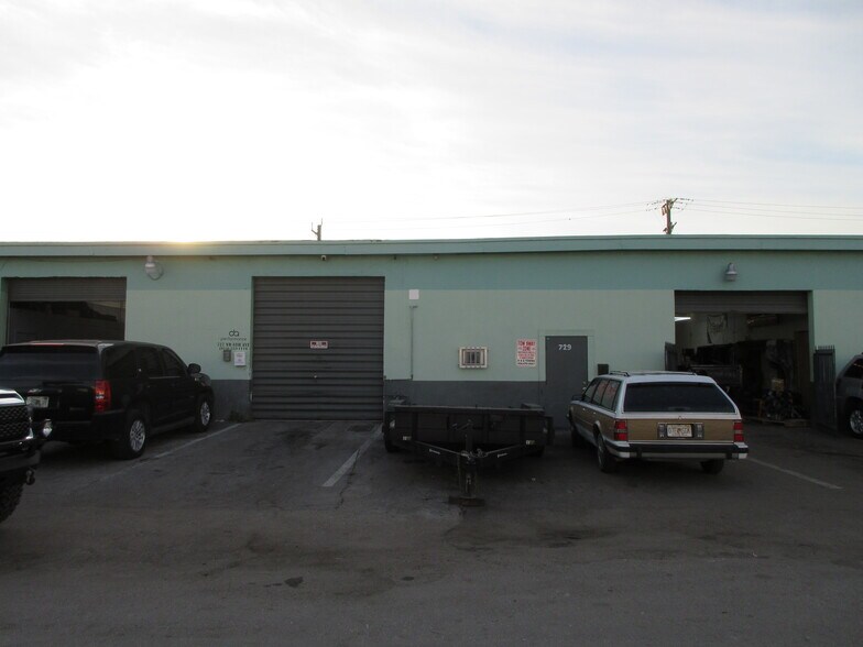 More Photos Of 723-731 NW 6th Ave, Fort Lauderdale Warehouse For Sale
