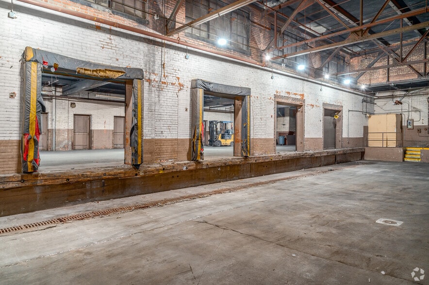 More Photos Of 4100 Payne Ave, Cleveland Warehouse For Lease