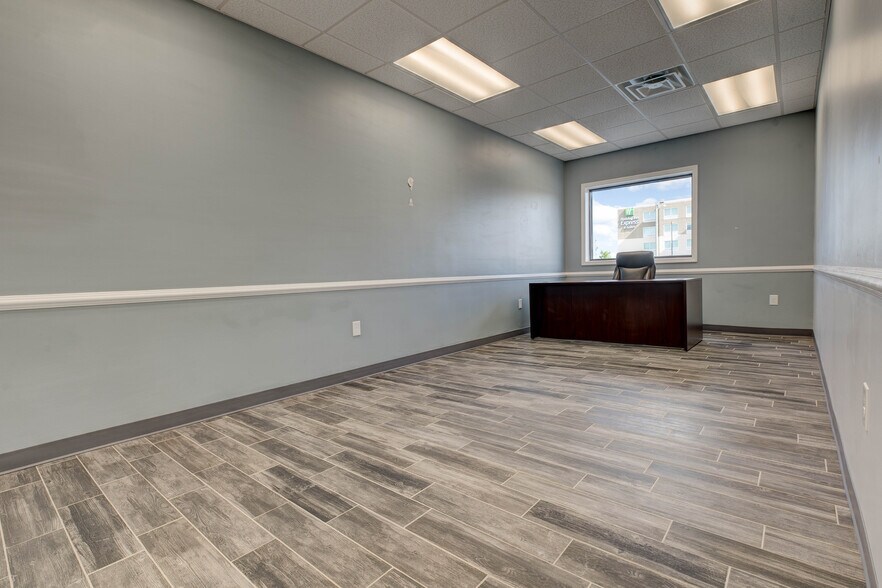 More Photos Of 270 Evans Ave, Mount Sterling Medical For Lease