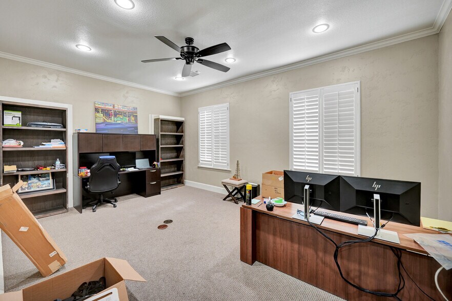 More Photos Of 4313 N County Rd W, Odessa Office For Sale