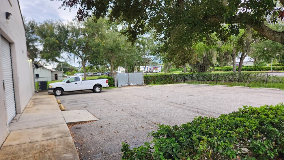 More Photos Of 1100 S French Ave, Sanford Freestanding For Lease