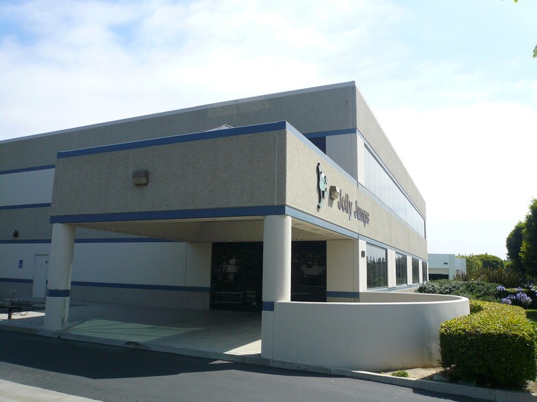 More Photos Of 840 Avenida Acaso, Camarillo Showroom For Lease