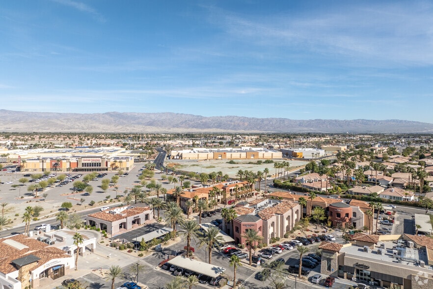 More Photos Of 47100 Washington St, La Quinta Loft Creative Space For Lease