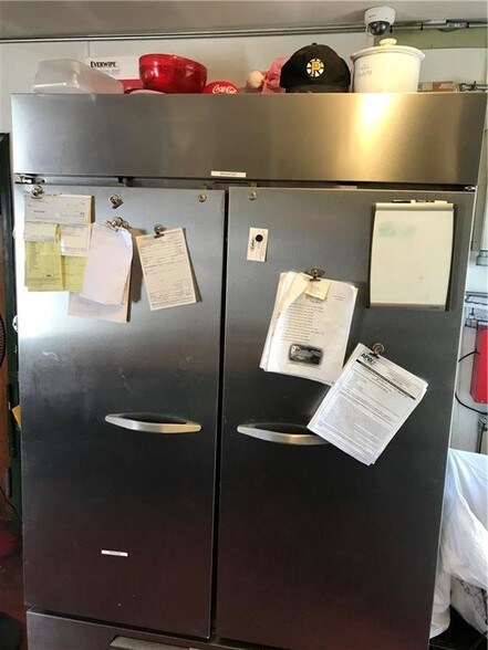 More Photos Of 380 Taunton Ave, East Providence Restaurant For Sale