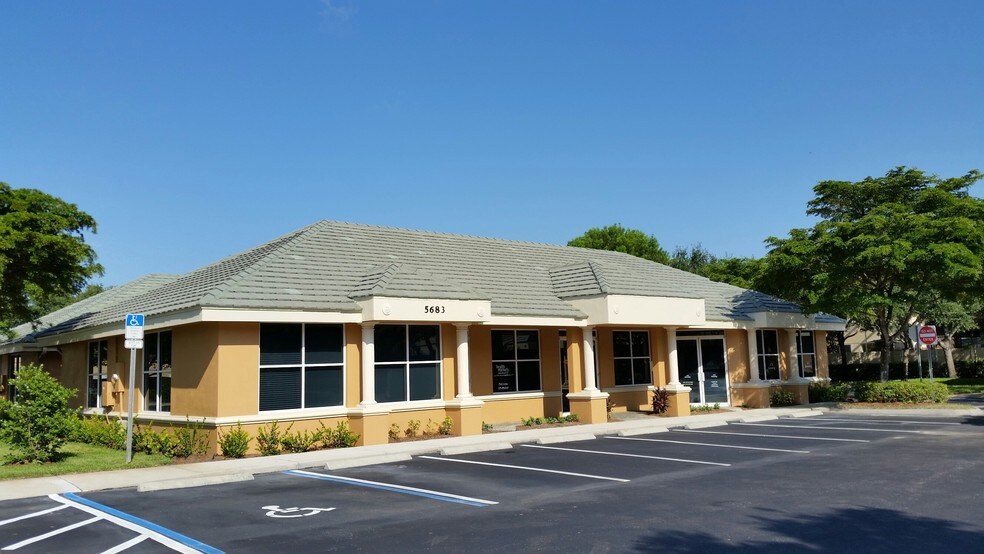 More Photos Of 5683 Strand Ct, Naples Office For Lease