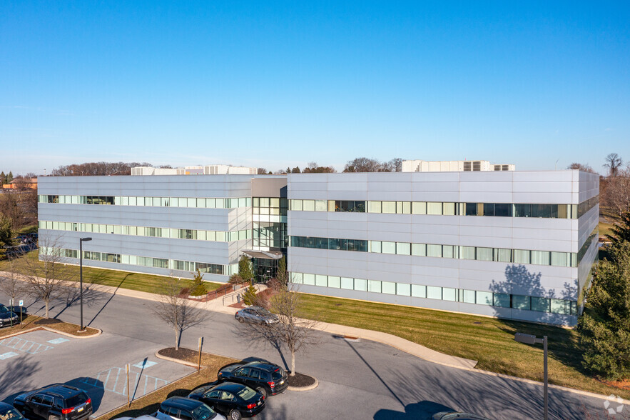 Primary Photo Of 3001 Emrick Blvd, Bethlehem Office For Lease