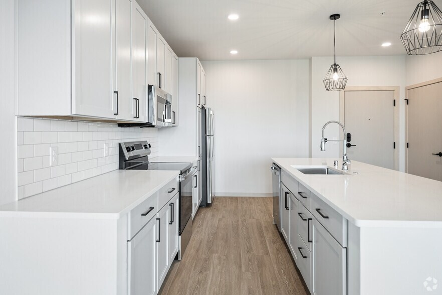 More Photos Of 8309 Greenway Blvd, Middleton Apartments For Lease
