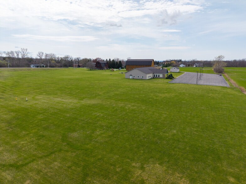 More Photos Of 4647 Reservoir Rd, Geneseo Flex For Sale