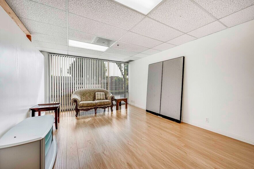 More Photos Of 3939 Atlantic Ave, Long Beach Medical For Lease