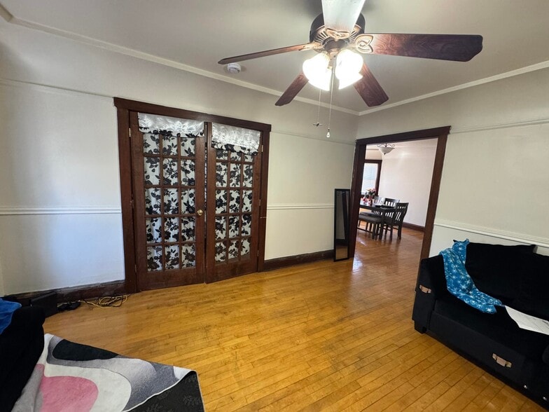 More Photos Of 2767 N Holton St, Milwaukee Apartments For Sale