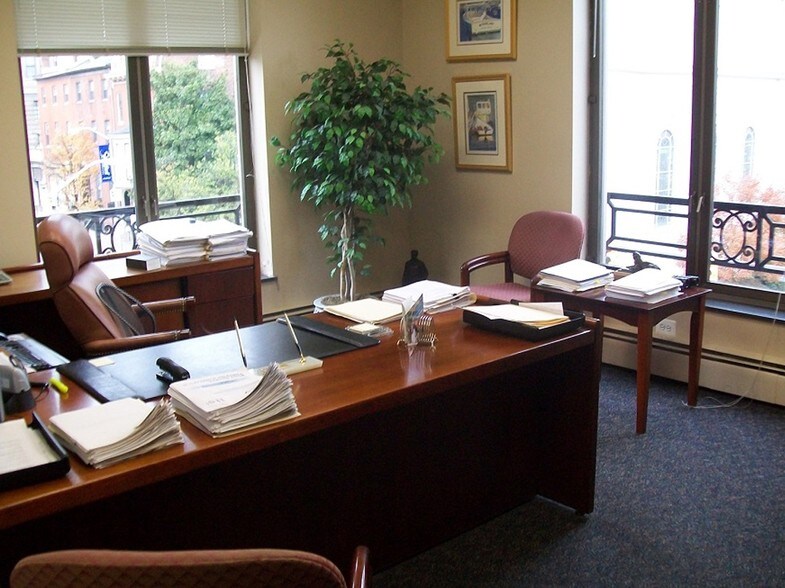 More Photos Of 1 E Franklin St, Baltimore Office Residential For Lease