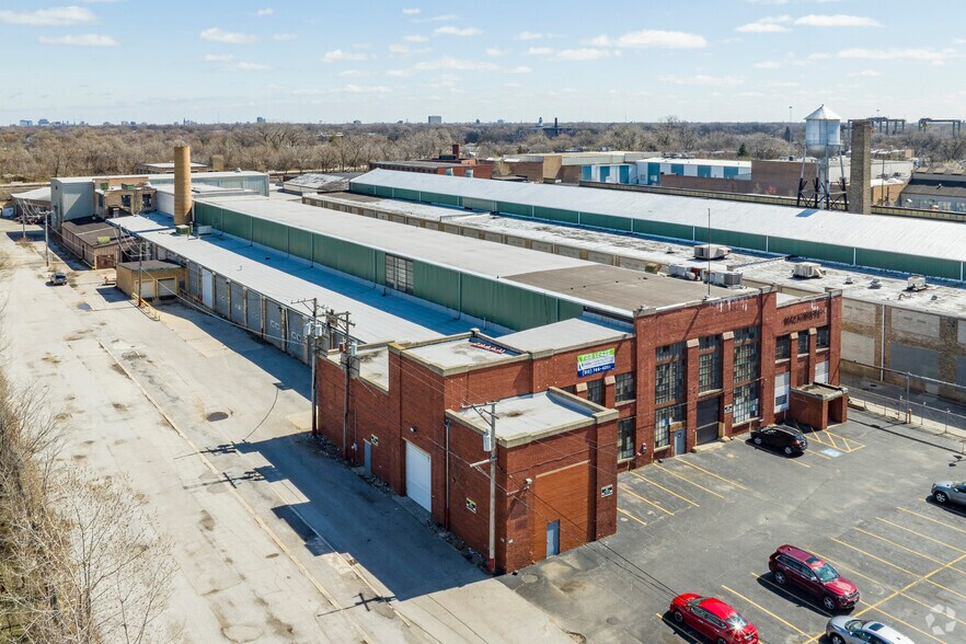 More Photos Of 5301-5323 S Western Blvd, Chicago Warehouse For Lease