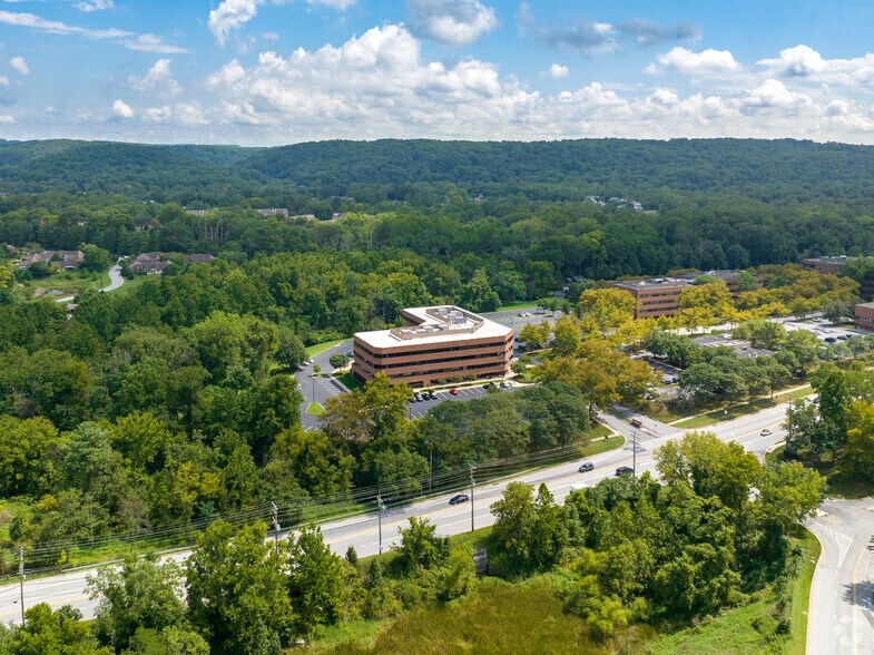 More Photos Of 4 N Park Dr, Hunt Valley Unknown For Lease