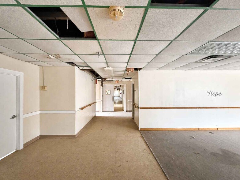 More Photos Of 1901 W Elliott St, Breckenridge Office For Sale