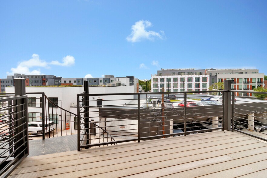 More Photos Of 1140 17th St NE, Washington Apartments For Sale