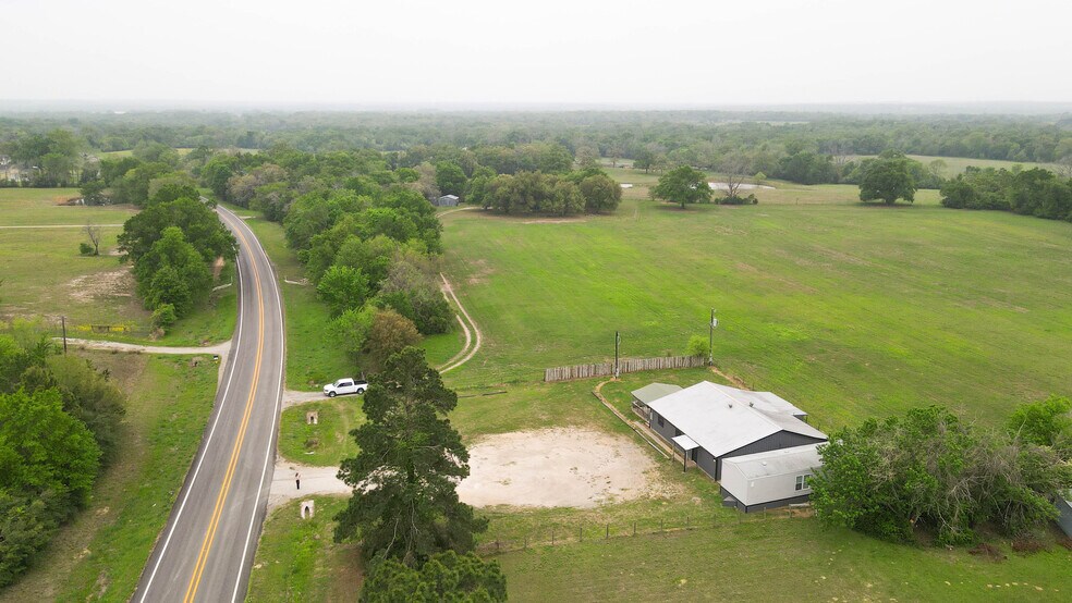 More Photos Of 7689 FM 2000, Caldwell Light Distribution For Lease