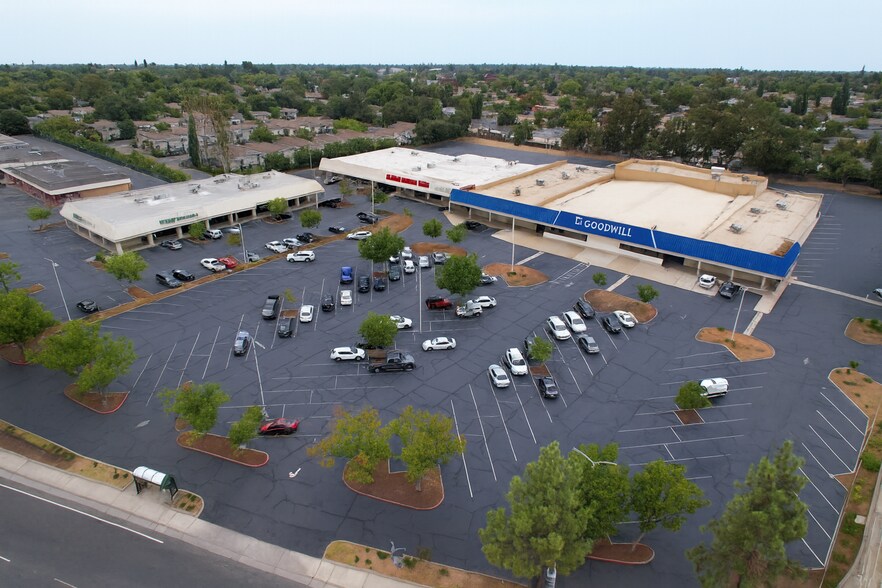 More Photos Of 5401-5445 Auburn Blvd, Sacramento Unknown For Lease