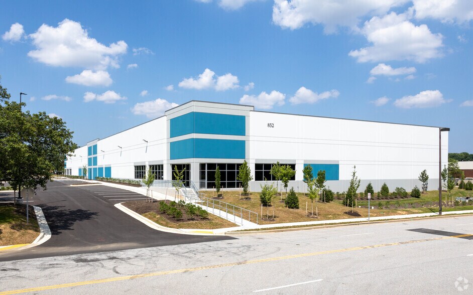 Primary Photo Of 852 International Dr, Linthicum Warehouse For Lease