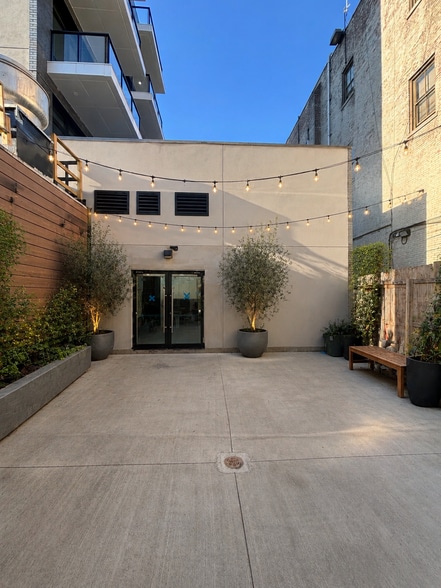 More Photos Of 49-18 Vernon Blvd, Long Island City Apartments For Lease