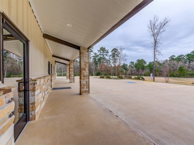 More Photos Of 4304 College Dr, Lufkin Office For Sale