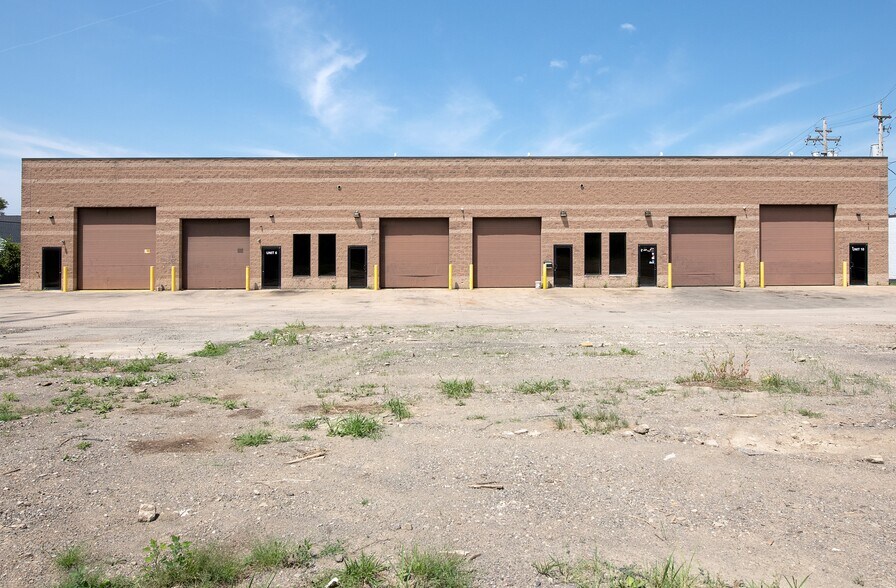 More Photos Of 7516 Tyler Blvd, Mentor Flex For Lease