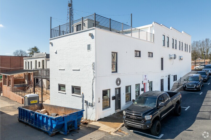 More Photos Of 1 W Main St, Buford Storefront For Lease