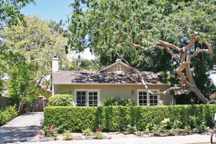 More Photos Of 655-675 Forest Ave, Palo Alto Office For Lease