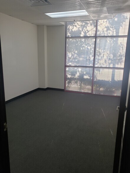 More Photos Of 402 S Milliken Ave, Ontario Unknown For Lease