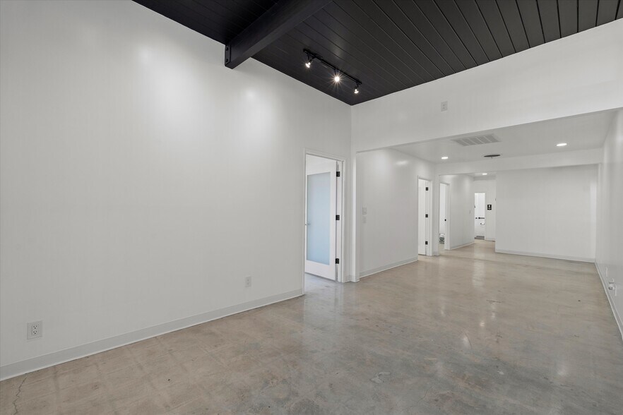 More Photos Of 805 S Gaffey St, San Pedro Loft Creative Space For Sale