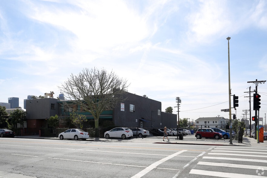More Photos Of 1660 Beverly Blvd, Los Angeles Unknown For Lease