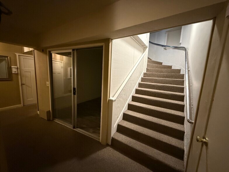 More Photos Of 920 Garland Ave, Spokane General Retail For Lease