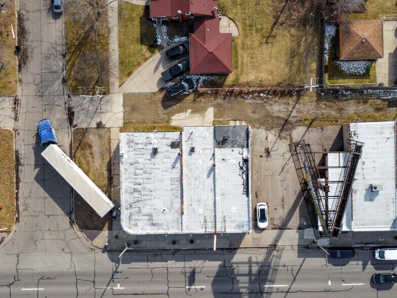More Photos Of 12744 E 8 Mile Rd, Detroit General Retail For Sale