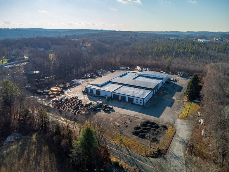 More Photos Of 40 High Bridge Rd, Sandy Hook Warehouse For Lease