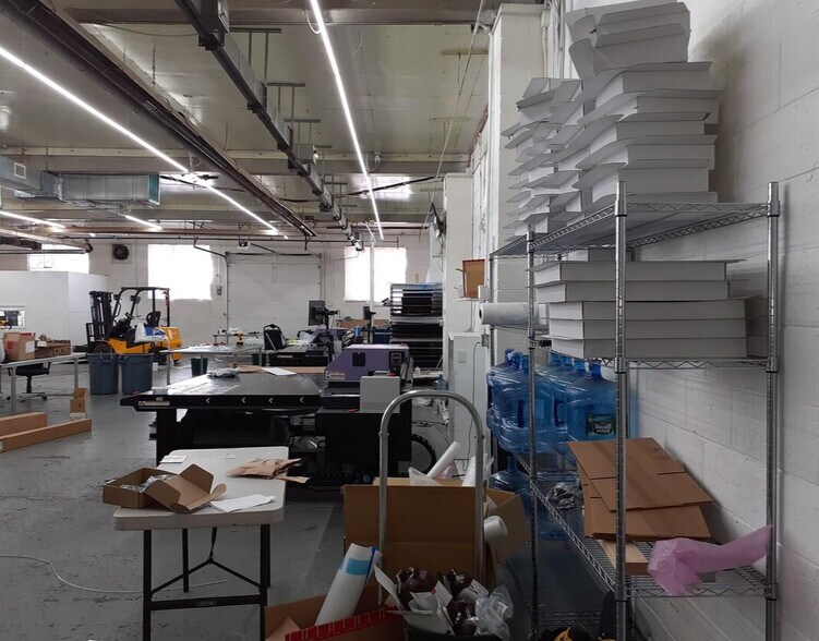 More Photos Of 31 Walnut St, New Windsor Township Industrial For Sale