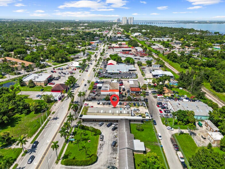 More Photos Of 3875 Palm Beach Blvd, Fort Myers Auto Repair For Sale