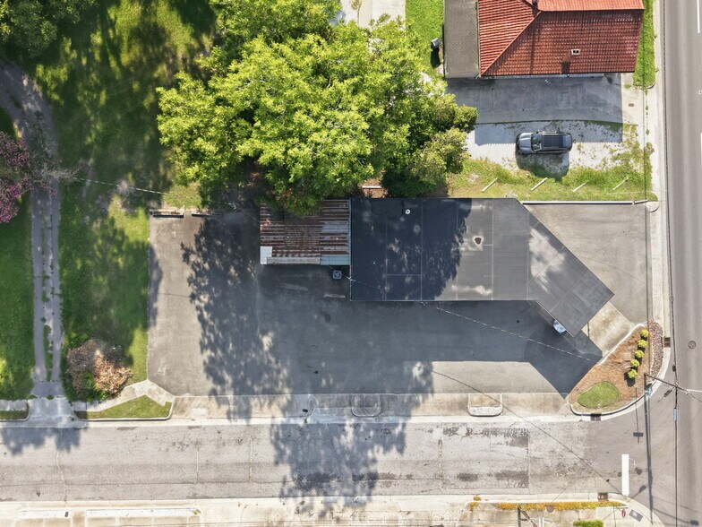 More Photos Of 1513 W Vernon Ave, Kinston General Retail For Lease