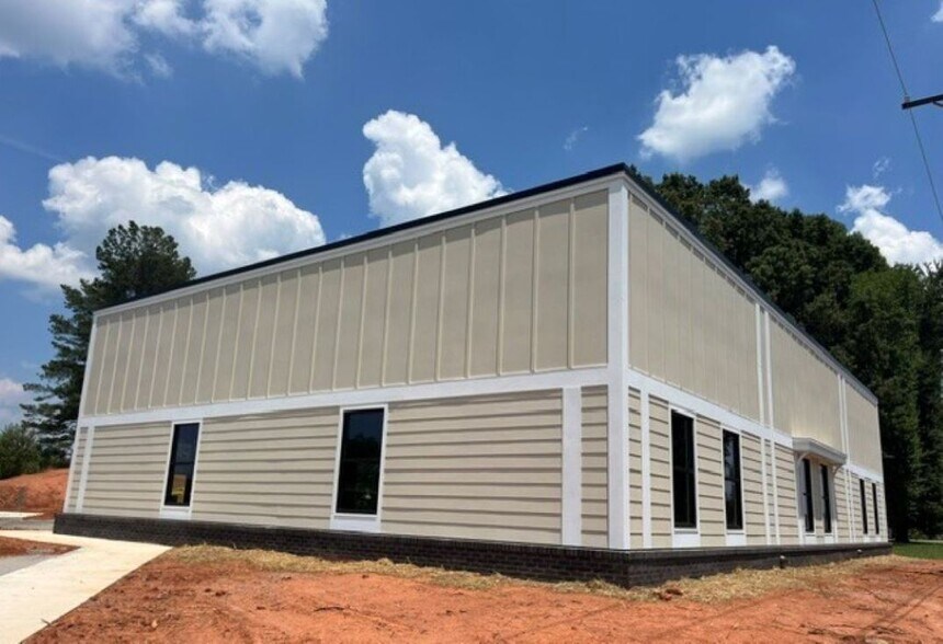 More Photos Of 1605 N NC 16 Hwy, Conover Medical For Sale