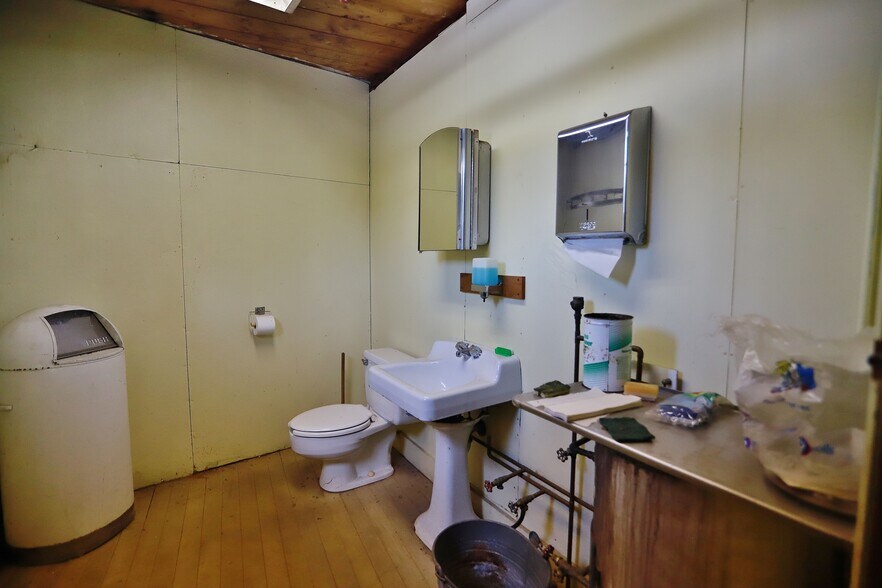More Photos Of 12 Harmony St, Adams Warehouse For Sale