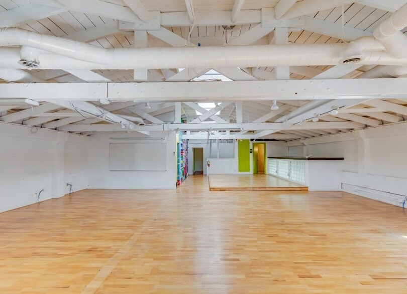 More Photos Of 320 High St, Palo Alto Flex For Lease