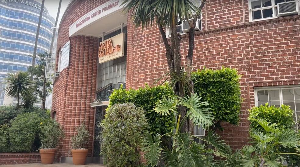 More Photos Of 9730-9732 Wilshire Blvd, Beverly Hills Medical For Lease