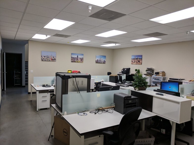 More Photos Of 489 Yorbita Rd, City of Industry Warehouse For Sale