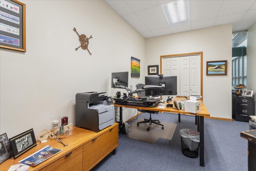 More Photos Of 1803-1807 Capitol Ave, Cheyenne Office For Sale