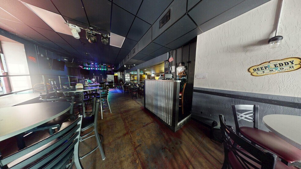 More Photos Of 116 N Park Ave, Sanford Office For Sale