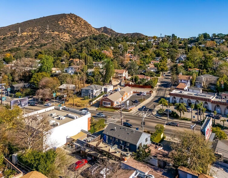 More Photos Of 3361-3365 Barham Blvd, Los Angeles Loft Creative Space For Lease