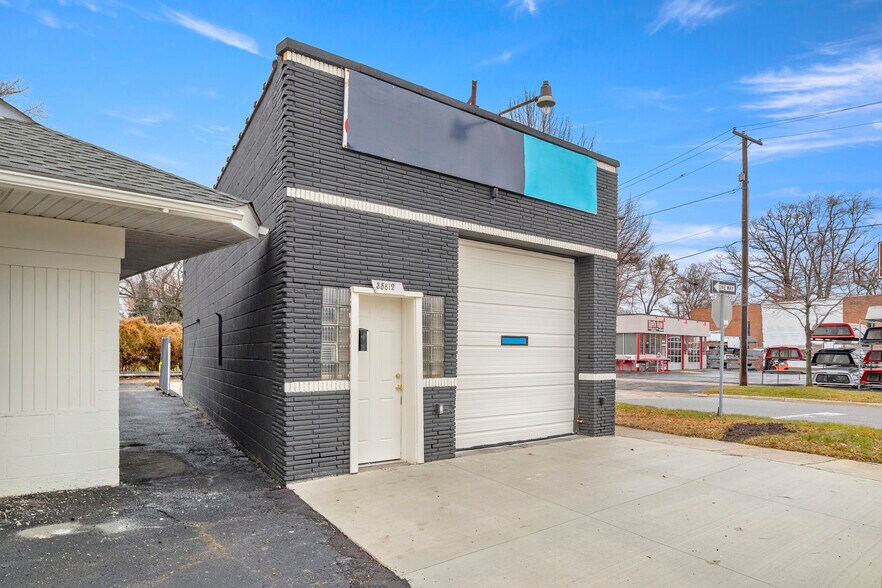 More Photos Of 35812 W Michigan Ave, Wayne Carwash For Lease
